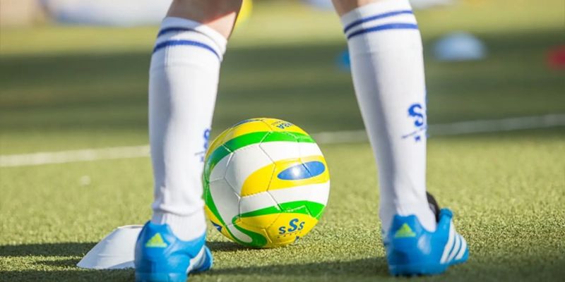 IDM Trong Bóng Đá - Vai Trò Tiền Vệ Phòng Ngự Cùng Jun88